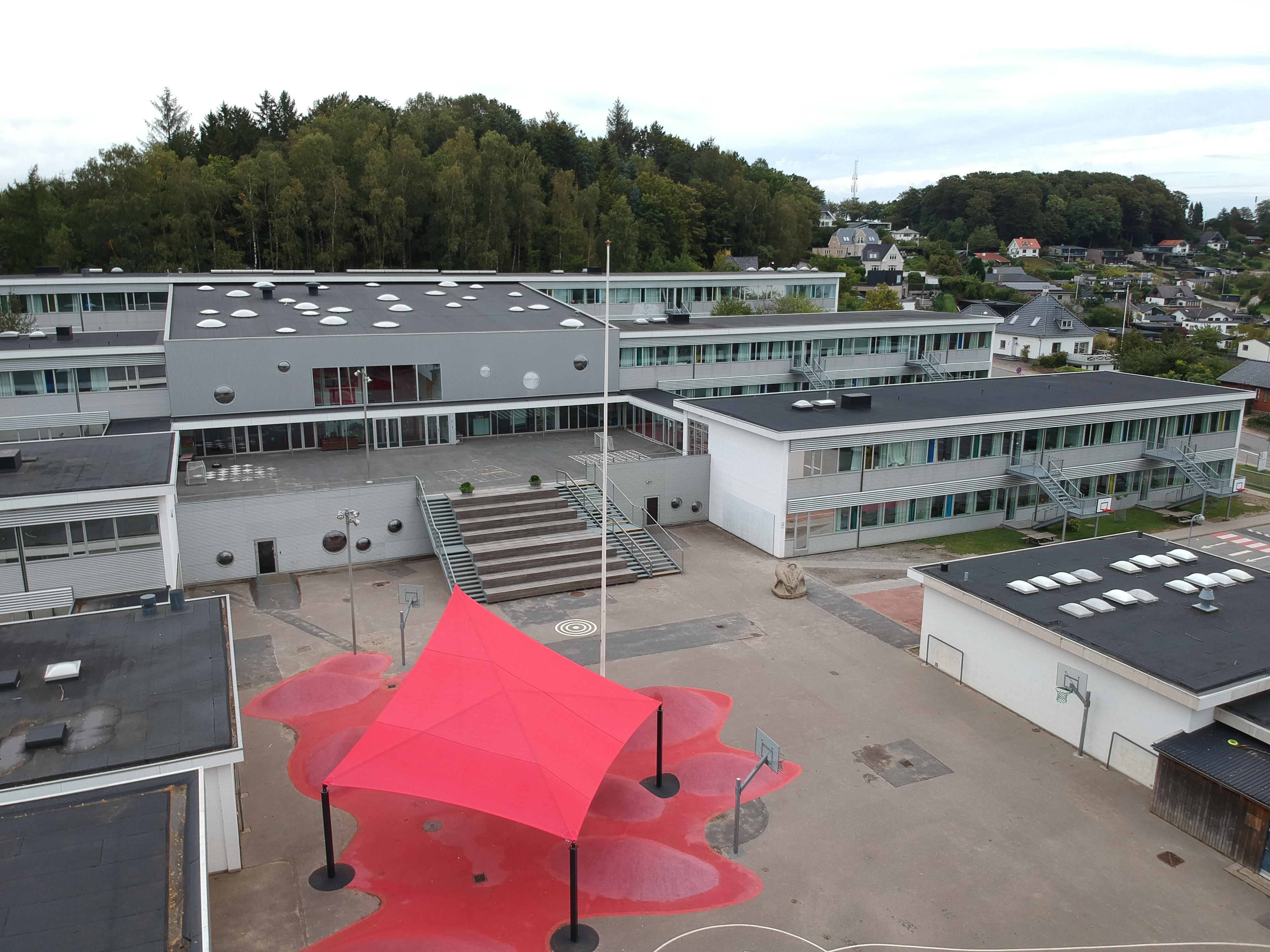 Om Skolen - Kirkebakkeskolen.vejle.dk